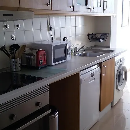 Centrally Located Sea View * Cascais