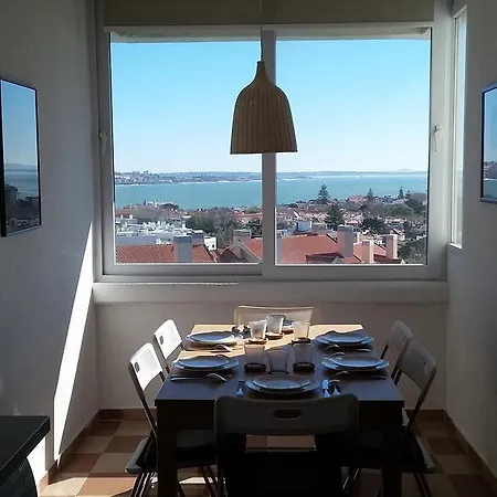 Centrally Located Sea View Cascais